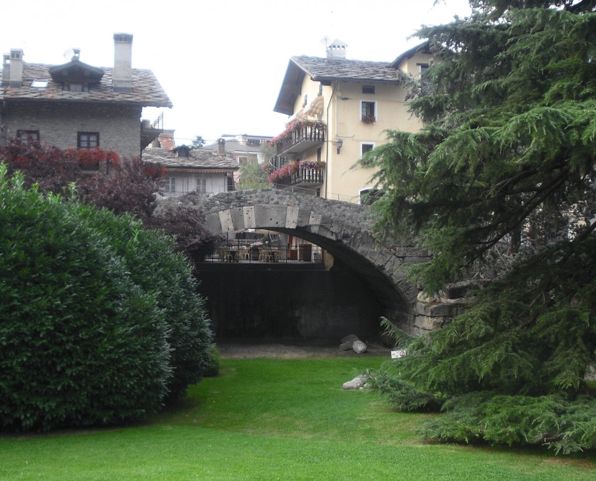 Valle d' aosta ponte Romano