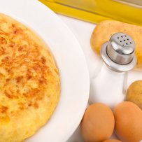 eggs, frittata, tortilla, spring vegetables, spanish classic food, potatoes