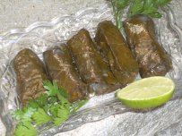 Stuffed Vine Leaves (dolmades yalantzi)