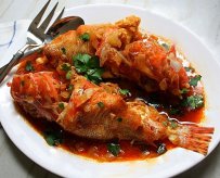 Μπουρδέτο, ψάρι στην κατσαρόλα με πικάντικη σάλτσα ντομάτας και πατάτες