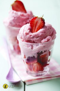 παγωτό, φράουλες, καλοκαίρι