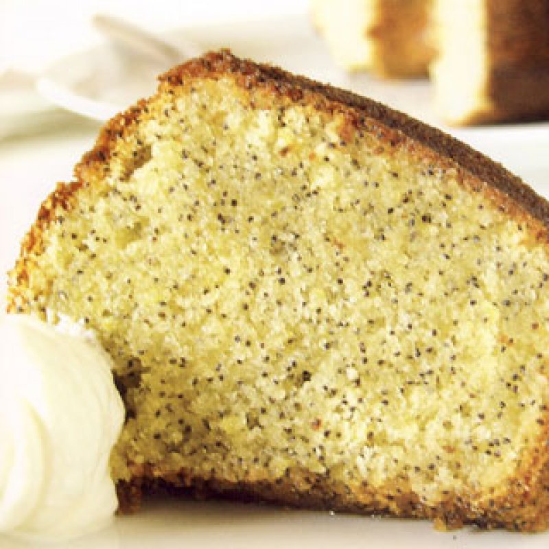 320 x 320: FOOD - DESSERT - LEMON AND POPPYSEED CAKE