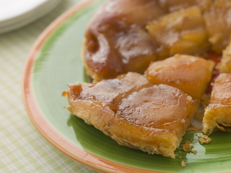 ORIGINAL: FOOD - DESSERT - FRANCE - APPLE TARTE TATIN