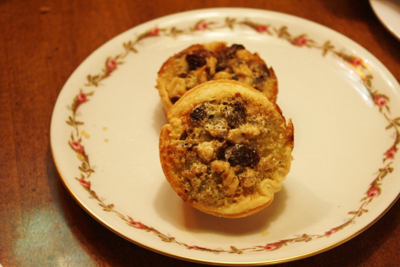 Pastel de Navidad (Christmas Nut Cups)