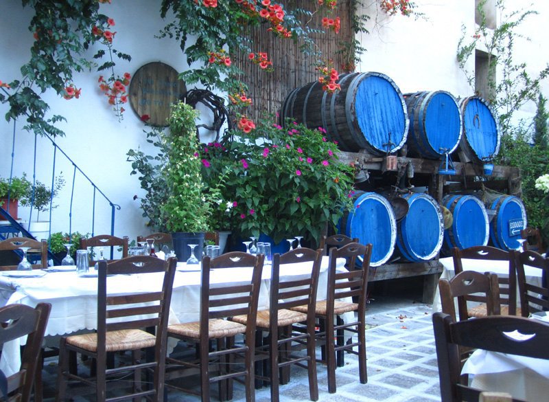 Santorinios, a trip to Santorini over land