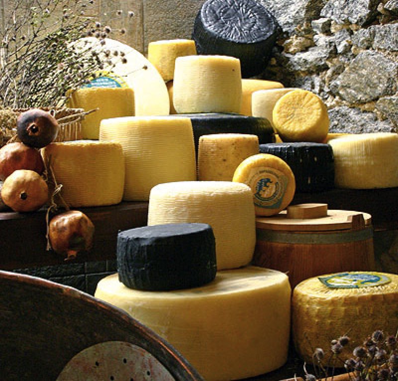 Traditional cheese products from Naxos island  (Naxos Creamery)