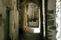 320 x 320: GREECE - NORTH AEGEAN - CHIOS - ALLEYWAY