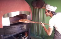 Margherita Pizza Artigianale, Ναπολιτάνικο street food