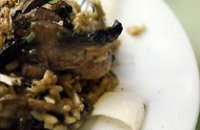 210 x 210: FOOD - RISOTTO WITH MUSHROOMS