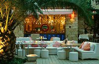 Balthazar: Ένας fun & restaurant κήπος