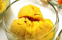 Ice-cream with Saffron and Honey