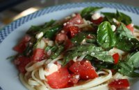 greek salad pasta ,tomatoes,basil,pasta, vegetables