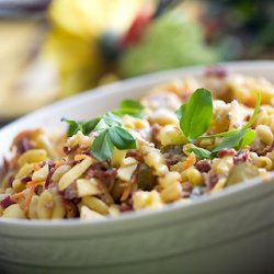 MIXED SALAD WITH CRAB AND BASIL