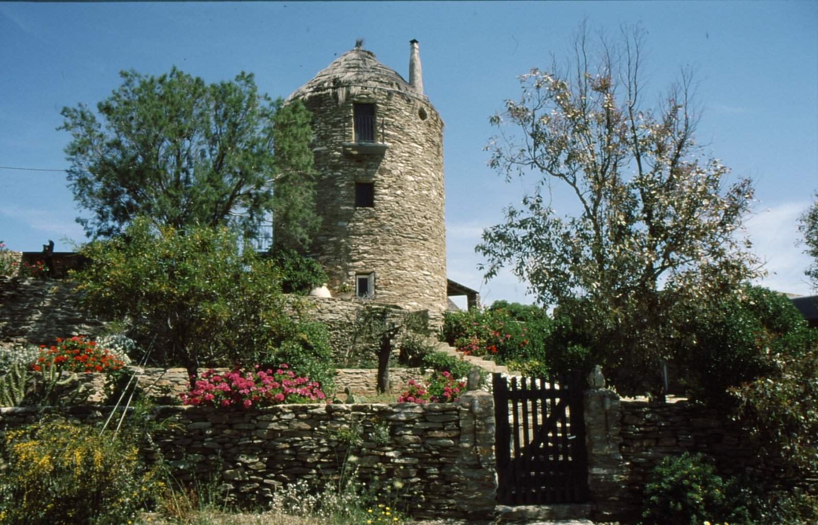 ORIGINAL: GREECE - CYCLADES - TZIA - CONVERTED MILL