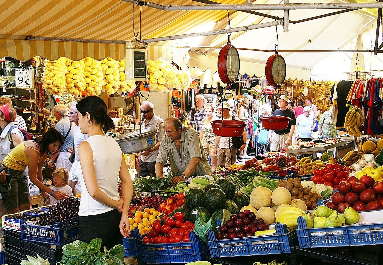 open food market in Crete, fresh veggies, bio, greek, cretan nutrition
