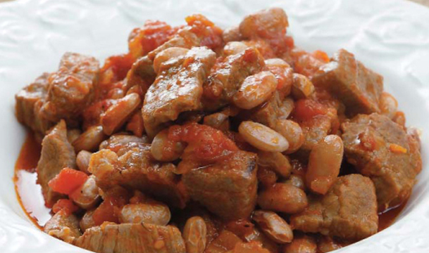 Lamb Chops with Small Beans