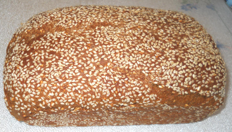 Baked Bread with Honey and Sesame (Engritida)