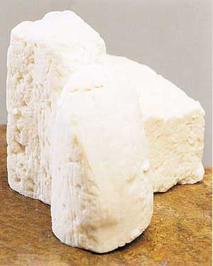 Barley Rusk with Sfela Cheese (Maniatiko paksimadi me sfela)