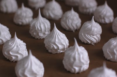Mastic-Flavored Meringues