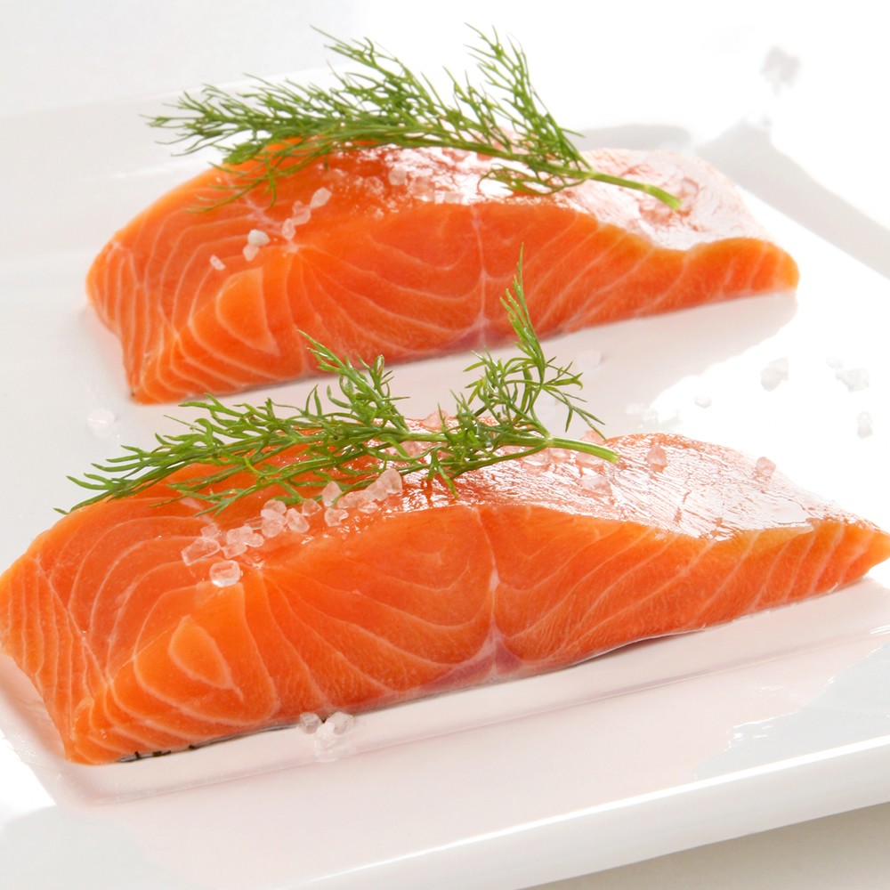 Salmon Rolls with Raisins and Celery