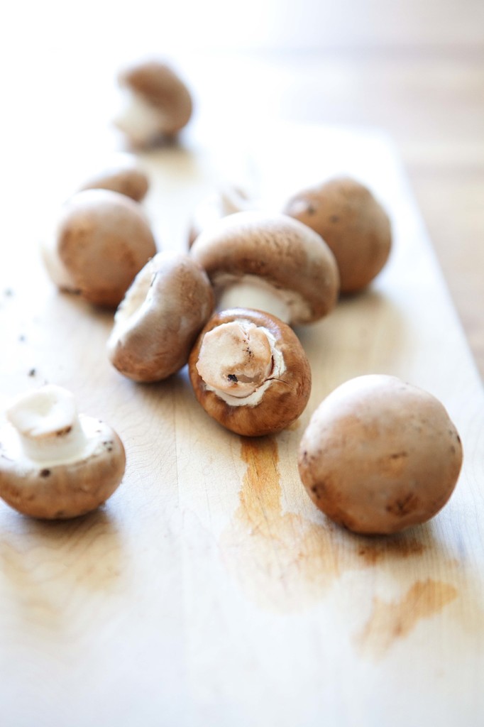 Mushroom with Jamon or Prosciutto and Garlicky Dressing