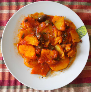 Potato Stew with Olives - Patates yahni me elies