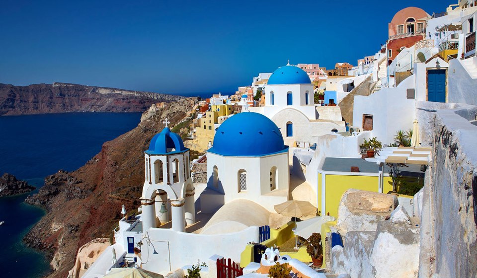 10 things to taste in Santorini