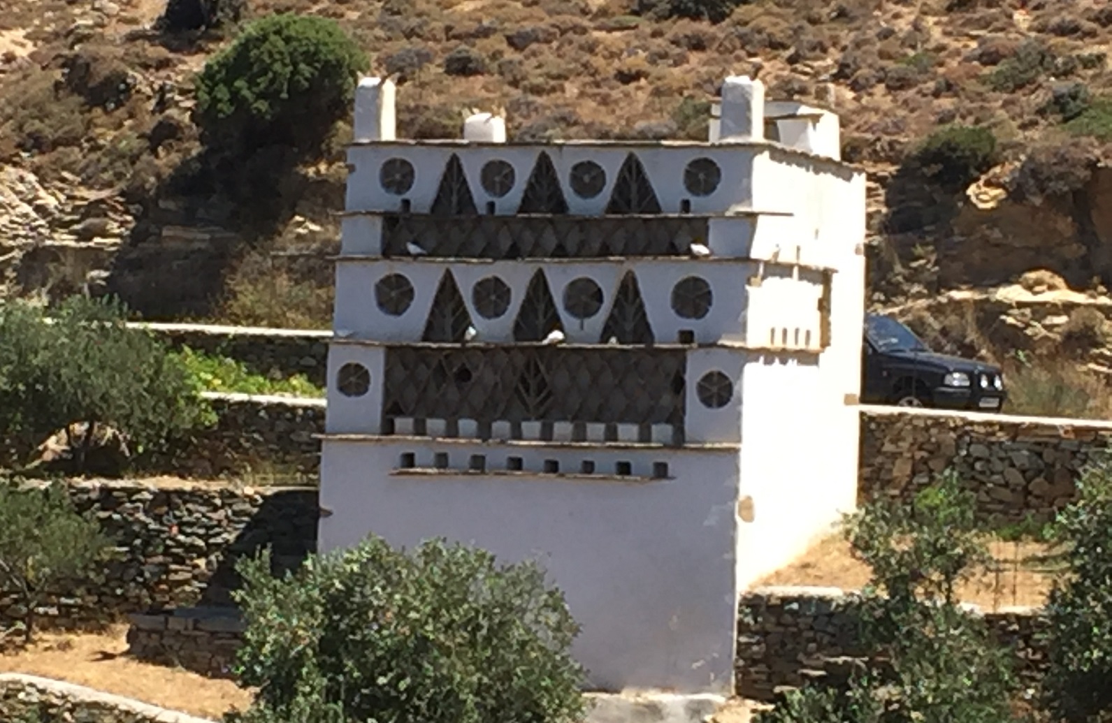 tinos-12
